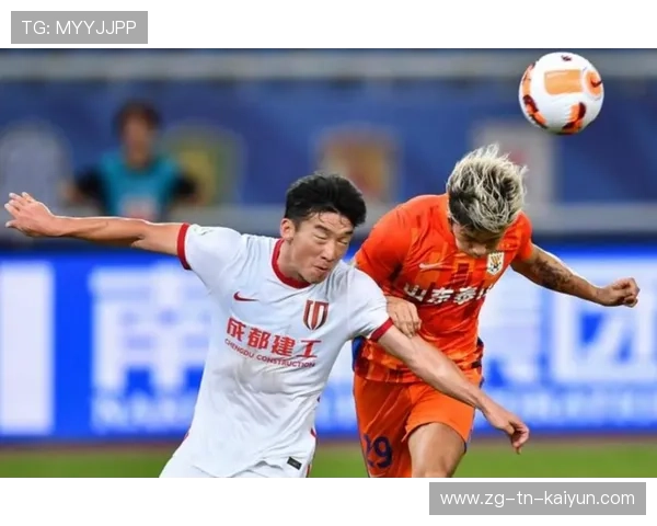 山东泰山一次长传找准落点差点奏效