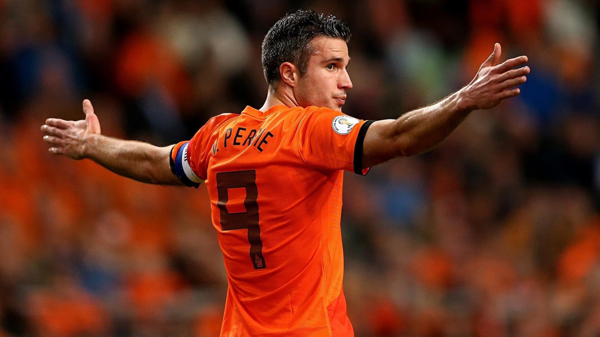 开云体育官网app-福特:随着比赛经验的积累,逐渐成全黑队必不可少的球员,福特黑武士汽车图片